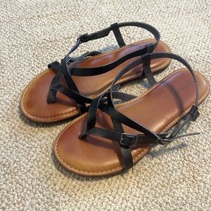 Torrid sandals 9 wide.